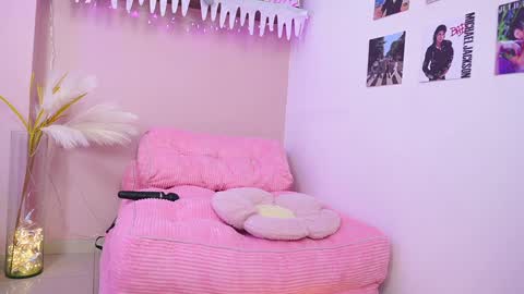 Little Effy online show from 12/14/24, 12:11