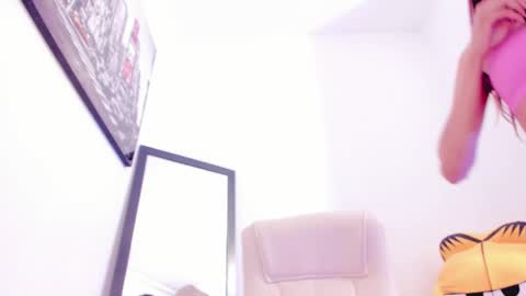 Snapshot of little_eli chatting on 03/10/25, 10:24 Help me reach 100 likes online show from 03/10/25, 10:24