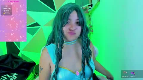 Snapshot of little_emma0 chatting on 03/10/26, 03:28 Carol online show from 03/10/26, 03:28