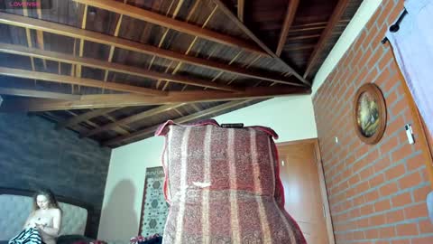 Izzi online show from 01/15/25, 06:40