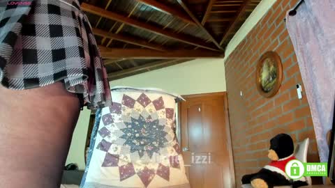 Snapshot of little_izzi chatting on 02/27/26, 06:08 Izzi online show from 02/27/26, 06:08