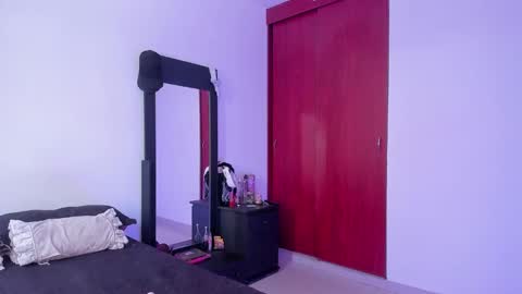 Snapshot of little_kayla_ chatting on 02/12/25, 03:27 kayla  Instagram kayla 71082 online show from 02/12/25, 03:27