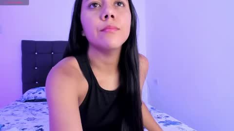 Snapshot of little_liaa chatting on 04/12/26, 12:37 NATHY online show from 04/12/26, 12:37