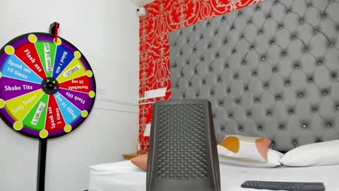 little_lilith_apple online show from 01/30/25, 09:58