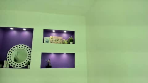 little_lilith_apple online show from 09/09/25, 10:59