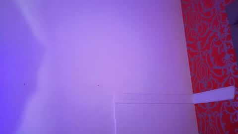 little_lilith_apple online show from 09/22/25, 11:01