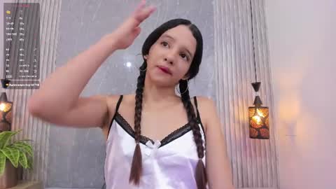 Snapshot of little_melody1 chatting on 06/18/26, 01:37 little_melody1 online show from 06/18/26, 01:37