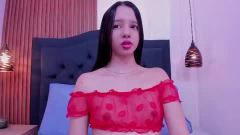 Snapshot of little_melody1 chatting on 07/28/26, 12:12 little_melody1 online show from 07/28/26, 12:12