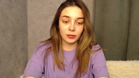 Snapshot of little_mia__ chatting on 12/07/24, 08:38 Mia   Im online every day 1530 PM in New York  2030 PM in London online show from 12/07/24, 08:38