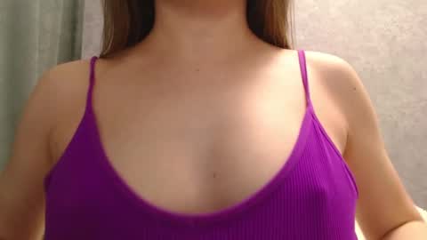 Snapshot of little_mia__ chatting on 02/12/25, 07:56 Mia   Im online every day 1530 PM in New York  2030 PM in London online show from 02/12/25, 07:56