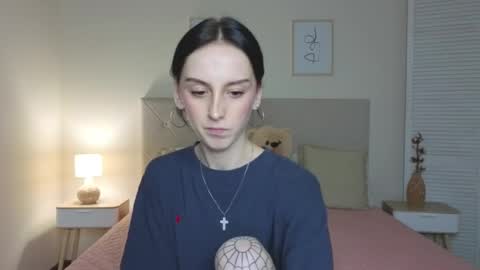 little_mollee online show from 09/13/25, 08:52