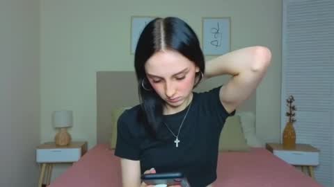 little_mollee online show from 09/15/25, 08:31