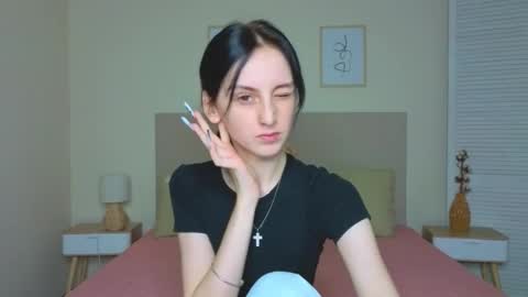 little_mollee online show from 09/24/25, 10:02