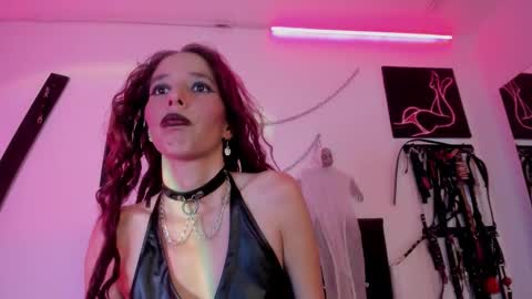 Little Nauughty2 online show from 11/22/25, 01:43