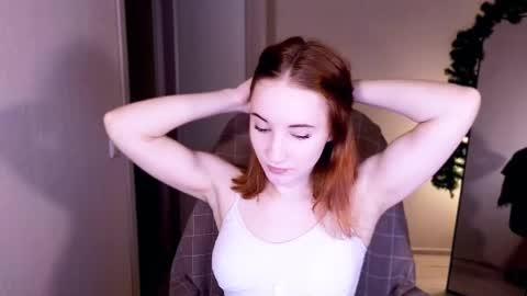 Snapshot of little_pretty_woman chatting on 02/10/25, 07:49 little_pretty_woman online show from 02/10/25, 07:49