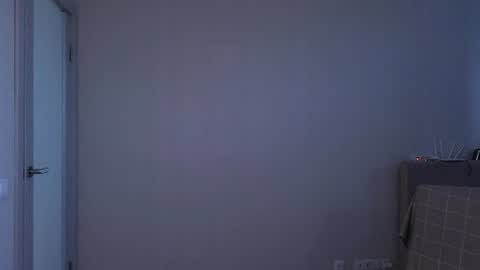 Snapshot of little_pretty_woman chatting on 07/25/26, 04:26 little_pretty_woman online show from 07/25/26, 04:26