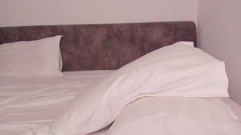 hey im anna online show from 12/17/24, 09:39