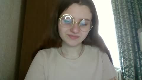 Snapshot of little_shygirl_ chatting on 03/03/25, 01:20 little_shygirl_ online show from 03/03/25, 01:20