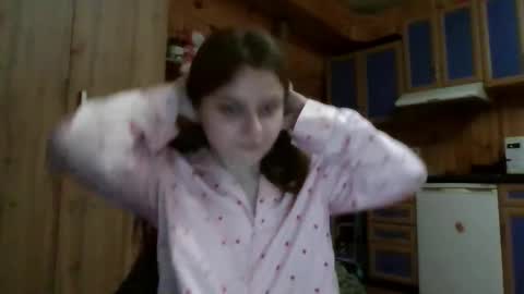 Snapshot of little_shygirl_ chatting on 11/20/25, 05:45 little_shygirl_ online show from 11/20/25, 05:45