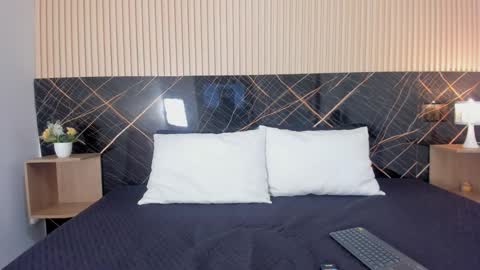 Tania online show from 11/29/25, 08:01