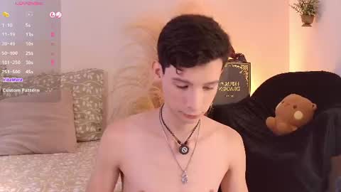 Snapshot of little_twiink chatting on 07/17/26, 02:45 Juan Ferrer online show from 07/17/26, 02:45