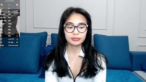 Snapshot of little_v1rgin_angel chatting on 02/18/25, 02:06 Kwan online show from 02/18/25, 02:06