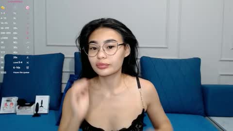 Kwan online show from 11/12/25, 04:07