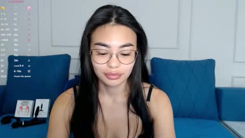 Kwan online show from 11/14/25, 09:52