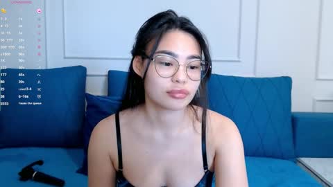 Snapshot of little_v1rgin_angel chatting on 05/19/26, 11:05 Kwan online show from 05/19/26, 11:05