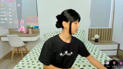 Snapshot of little_yena chatting on 07/08/26, 04:39 Yena and Gabby online show from 07/08/26, 04:39