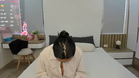 Snapshot of little_yena chatting on 07/30/26, 11:37 Yena and Gabby online show from 07/30/26, 11:37