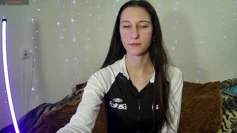 LittleAhWitch online show from 03/04/25, 01:49