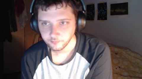 littlealien7 online show from 10/03/25, 11:40