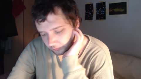 littlealien7 online show from 10/25/25, 08:03