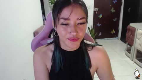 Snapshot of littleangelx_m chatting on 02/14/26, 11:23 Daniela online show from 02/14/26, 11:23