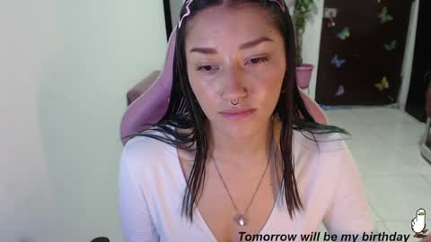Snapshot of littleangelx_m chatting on 04/10/26, 10:14 Daniela online show from 04/10/26, 10:14