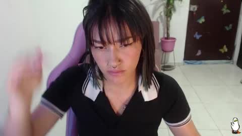 Snapshot of littleangelx_m chatting on 04/23/26, 08:55 Daniela online show from 04/23/26, 08:55