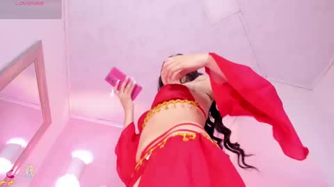 Snapshot of littlearii chatting on 03/07/25, 07:05 Ari online show from 03/07/25, 07:05