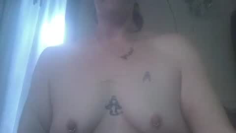 Snapshot of littlebigsquirt7945 chatting on 09/10/25, 01:55 Sady Jayne online show from 09/10/25, 01:55