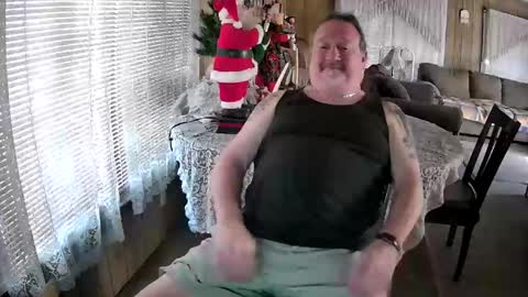 Snapshot of littled83057 chatting on 12/19/24, 09:06 Littled83057 online show from 12/19/24, 09:06