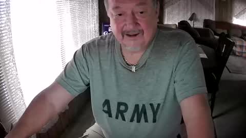 Snapshot of littled83057 chatting on 02/07/25, 06:13 Littled83057 online show from 02/07/25, 06:13