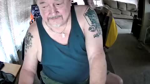 Littled83057 online show from 04/11/26, 05:50