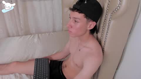 DANNY online show from 10/04/25, 03:54