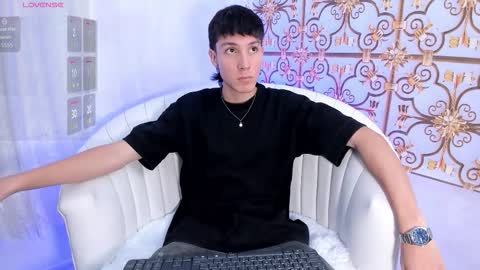 Snapshot of littledanny_ chatting on 03/26/26, 03:39 DANNY online show from 03/26/26, 03:39