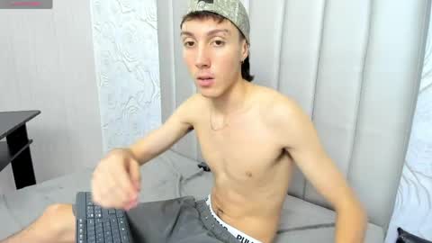 Snapshot of littledanny_ chatting on 04/14/26, 05:30 DANNY online show from 04/14/26, 05:30