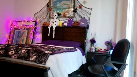 littledeathtrap online show from 09/26/25, 08:24