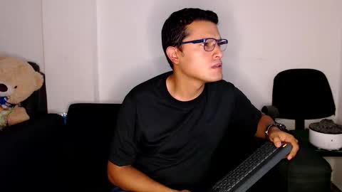 Manu online show from 10/27/25, 02:48