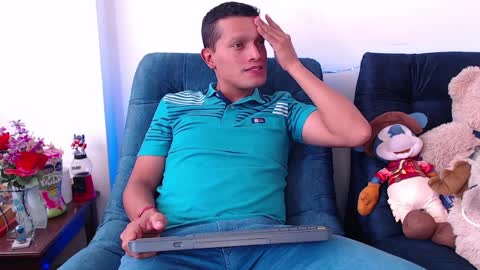 Snapshot of littledicklatin chatting on 04/06/26, 07:26 Manu online show from 04/06/26, 07:26