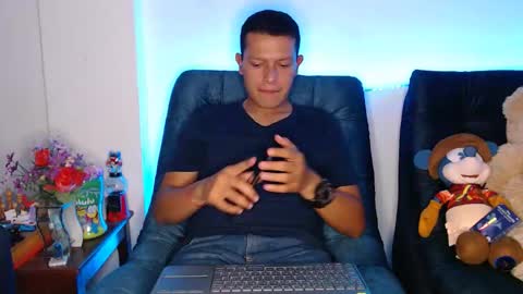 Snapshot of littledicklatin chatting on 04/13/26, 02:28 Manu online show from 04/13/26, 02:28