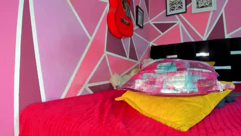Snapshot of littledoll__ chatting on 01/18/26, 01:37 --- Onlyfans Free -- online show from 01/18/26, 01:37